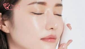 cach-cham-soc-da-dau-nhon-vao-mua-dong