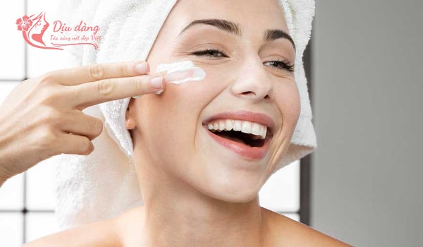 nen-skincare-truoc-khi-ngu-bao-lau