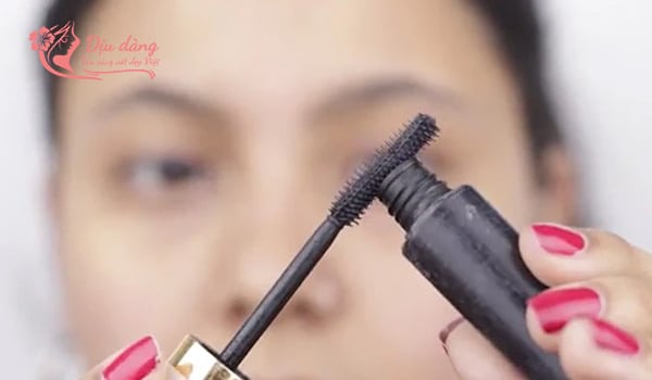 cac-luu-y-khi-dung-mascara